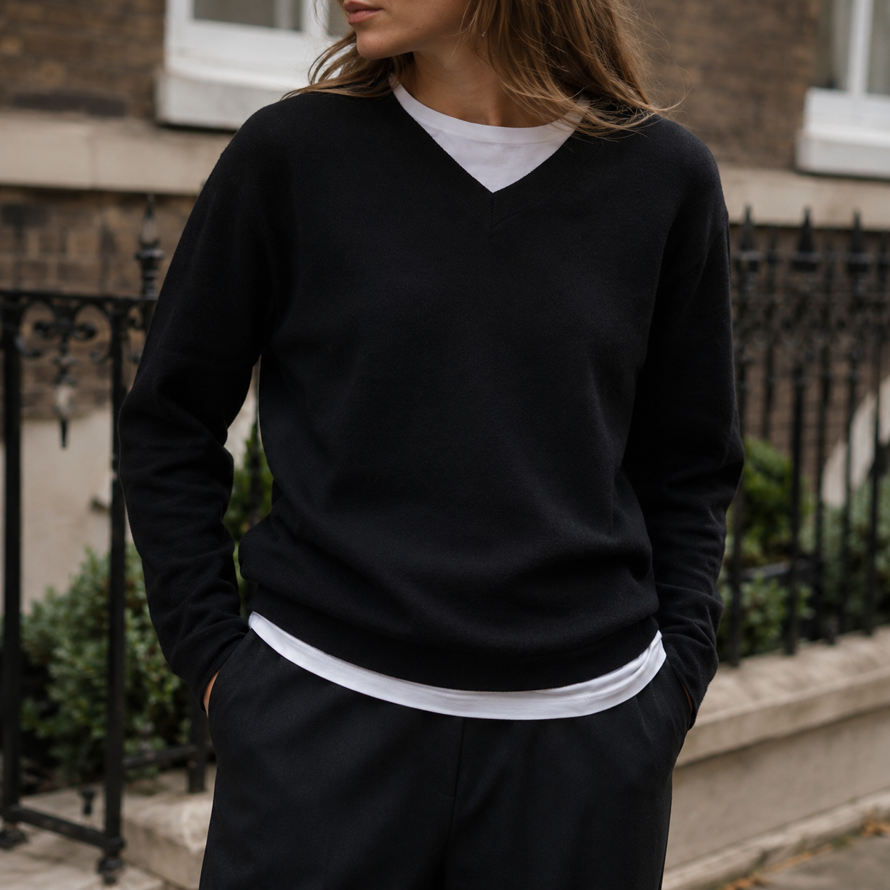 Yael Pullover